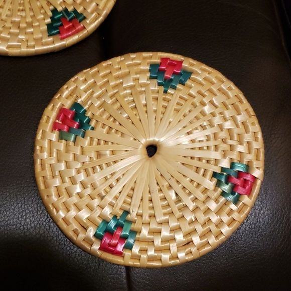 Set of 3 Wicker Pot Trivets - Picture 2 of 2